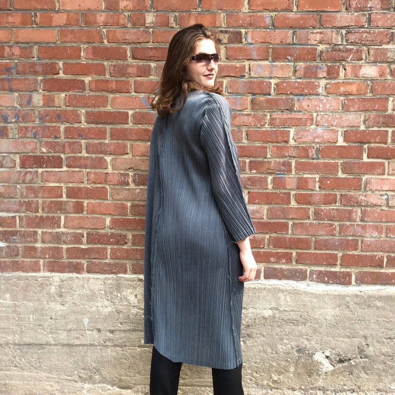 Back View of Issey Miyake Long Asymmetrical Light-Weight Crinkle Coat, sold by bohemevintage.com Montréal