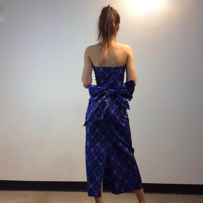 Back view of Midnight Blue Strapless Ikat Silk Midi Dress Size Extra Small Sold by bohemevintage.com Montreal