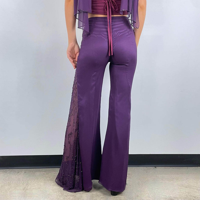  Close up view of back of Purple Mid-Rise Flared Silk Pants Size X-Small / Small sold at bohemevintage.com Montreal