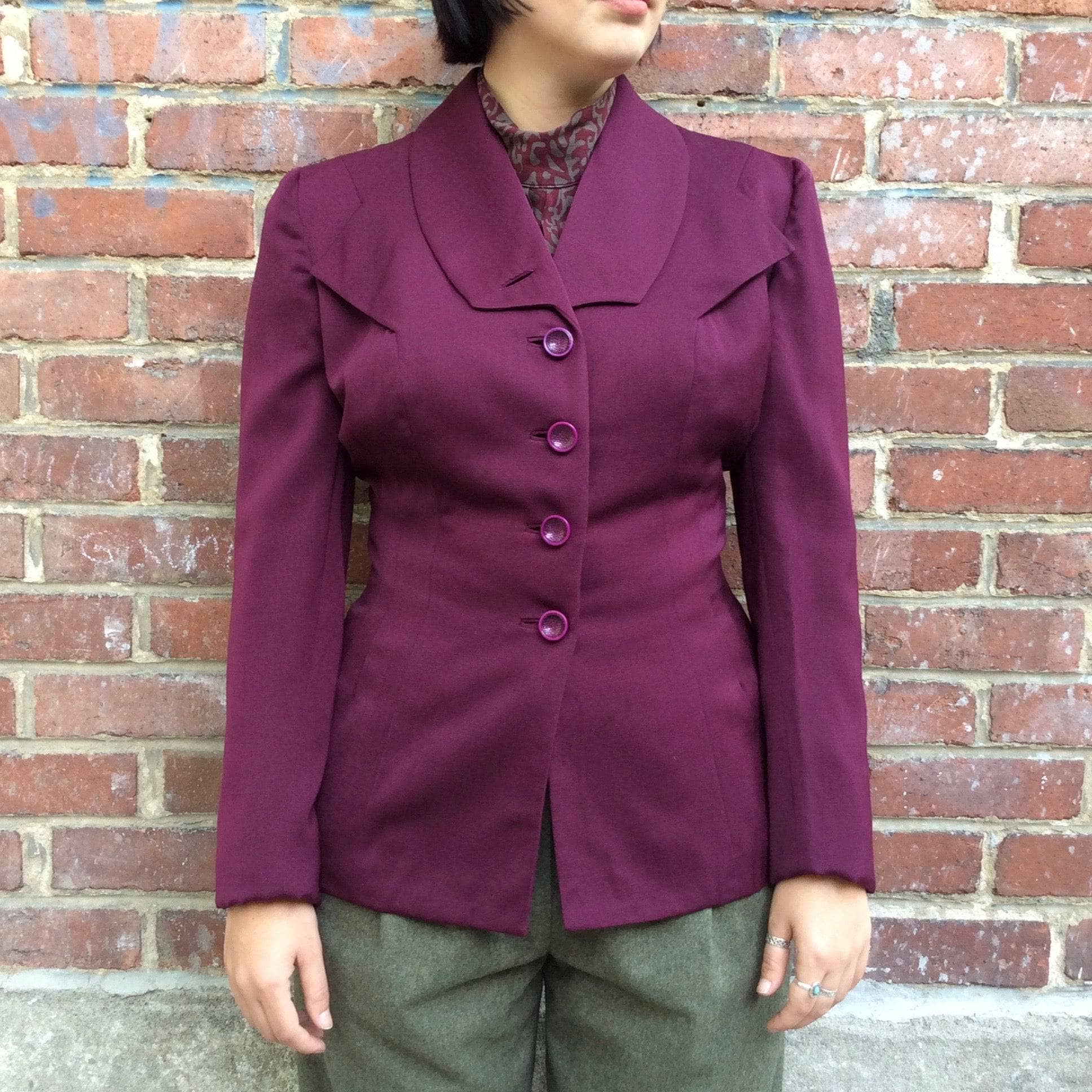 1940s Fitted Eggplant Colour Wool Blazer size M sold by bohemevintage.com